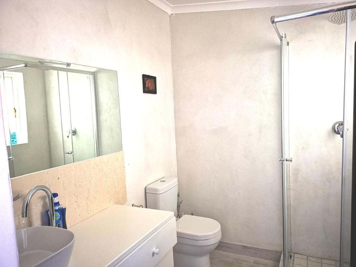 Rachawadee Accomodation​ & Health Spa ไซมอนส์ทาวน์ ภายนอก รูปภาพ